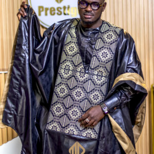 Grand Boubou Royal Noir Nuit & Or – 3 Pièces